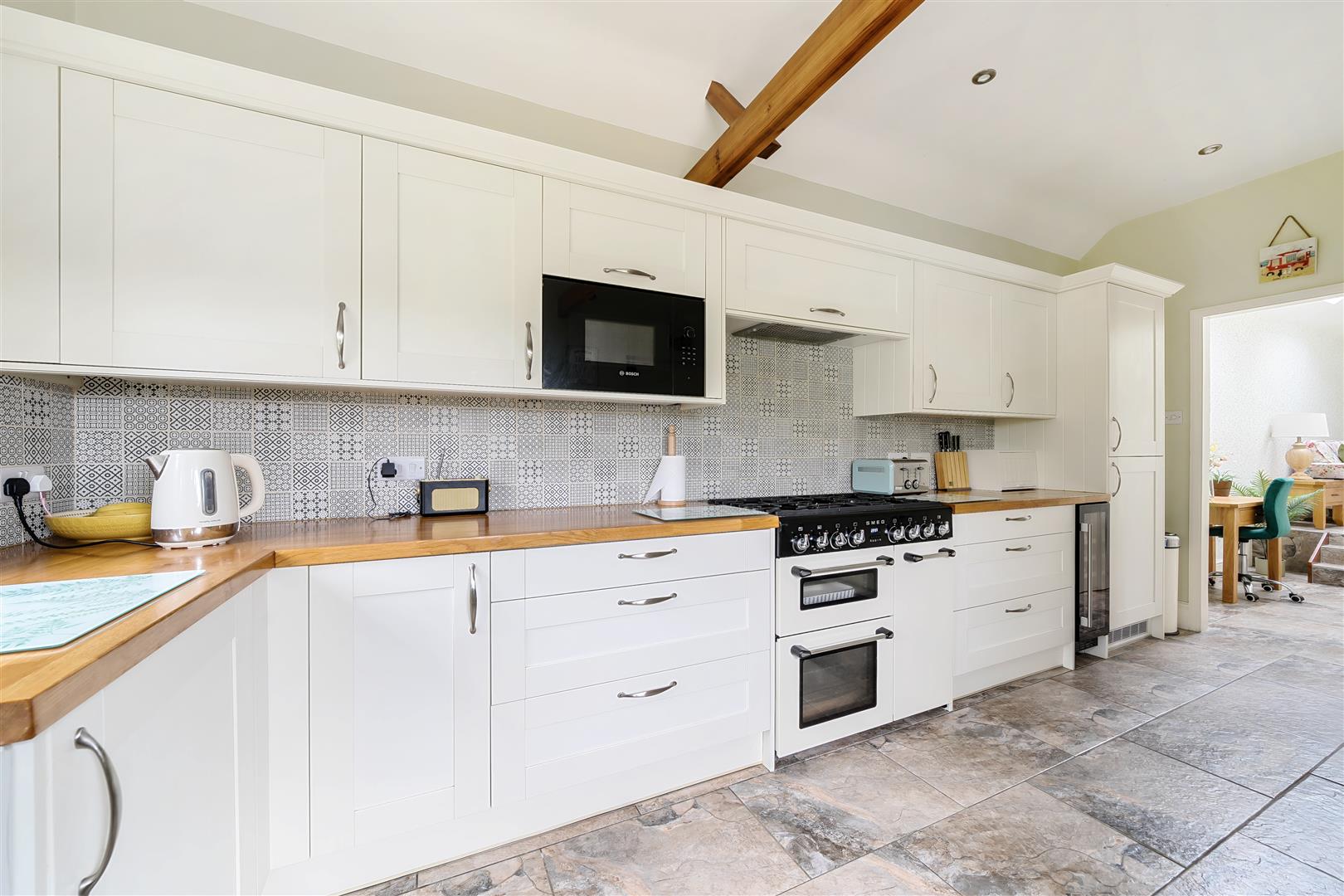 Church Hill, Bromham